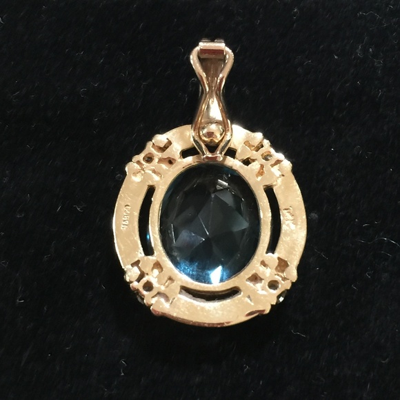 9 Carat Blue Topaz 14k Gold Pearl Enhancer Pendant - Picture 2 of 8
